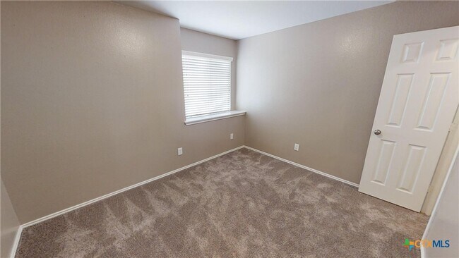 Building Photo - 5014 Sorcerer Ct