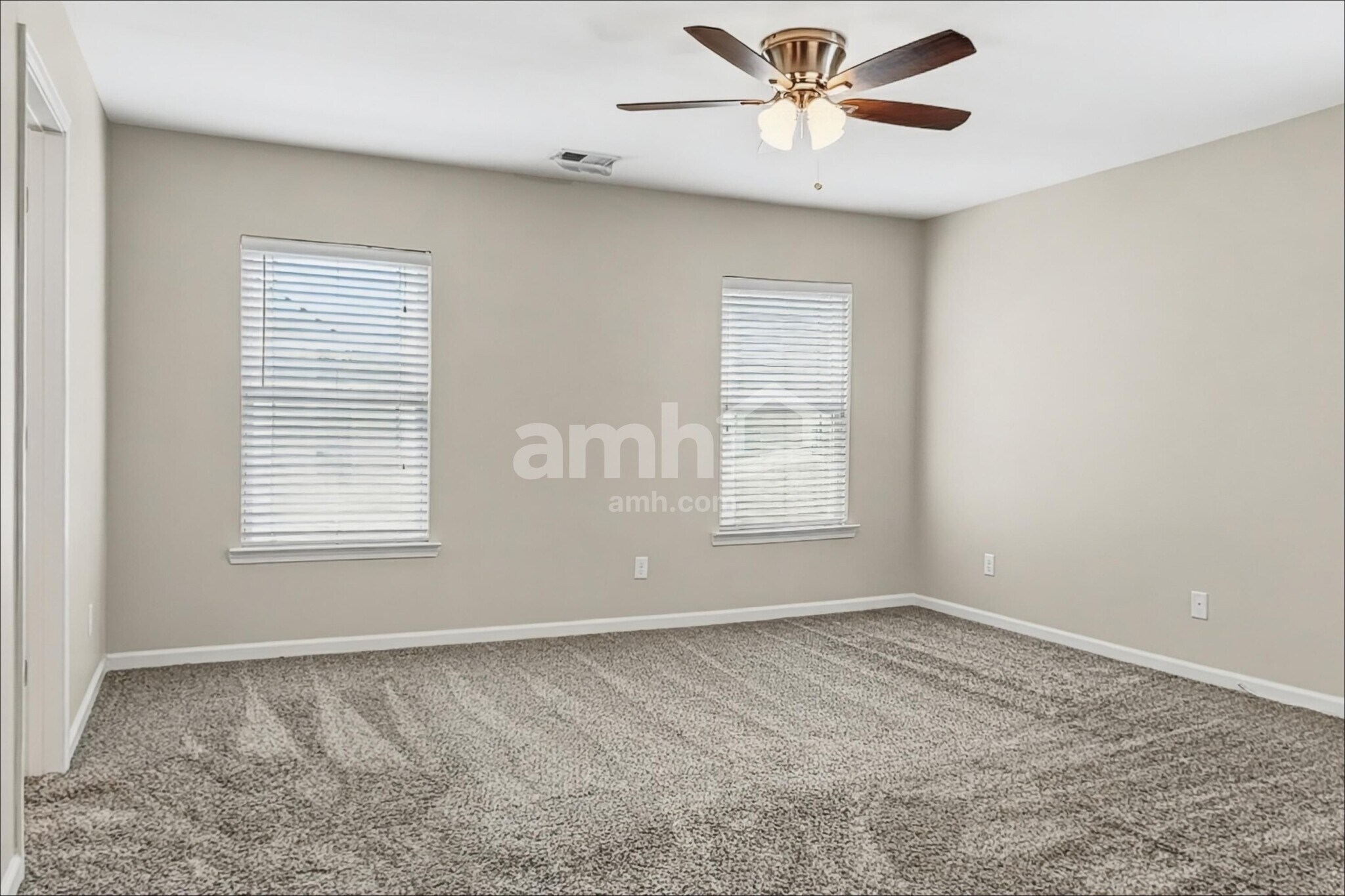 Building Photo - 50 Chey Hill Ln