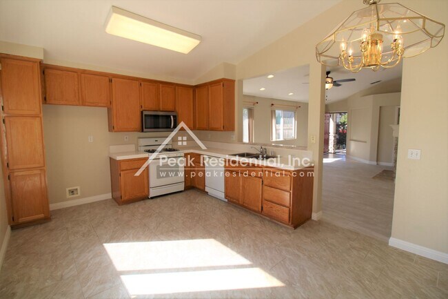 Building Photo - Updated 4bd/2ba Elk Grove Home with 2 Car Garage