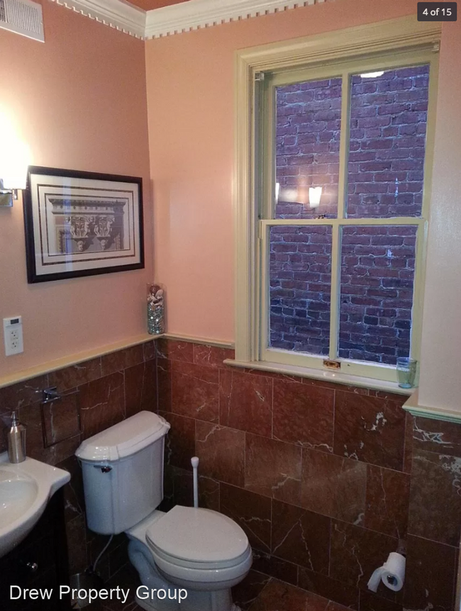 Building Photo - 4 br, 3.5 bath House - 3417 Dent Place NW