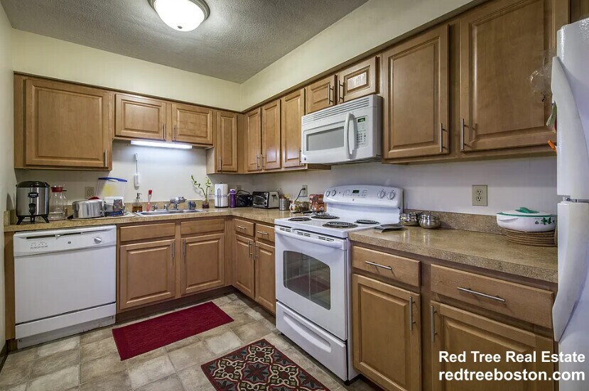 Building Photo - 385 Massachusetts Ave