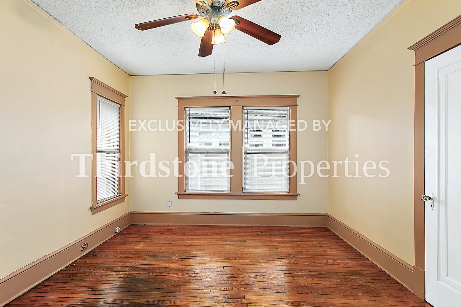 Building Photo - 7656 Laura St N