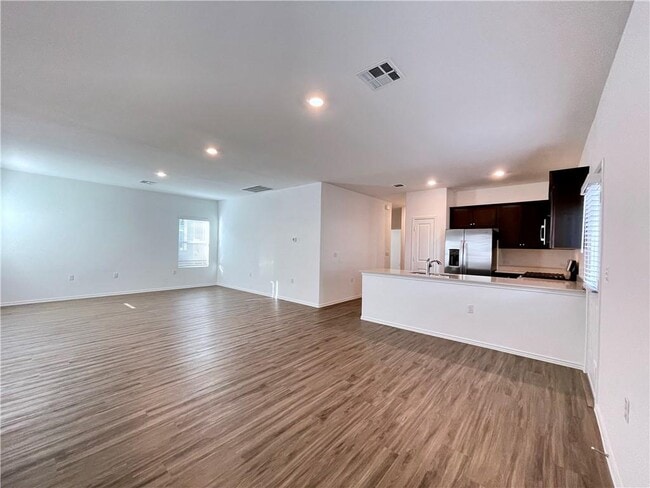 Building Photo - 2408 Nightview Dr