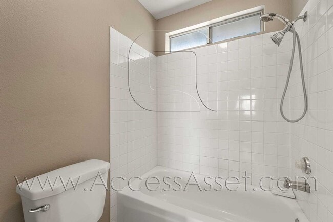 Building Photo - Fullerton Condo Near CSUF + Easy Freeway Access