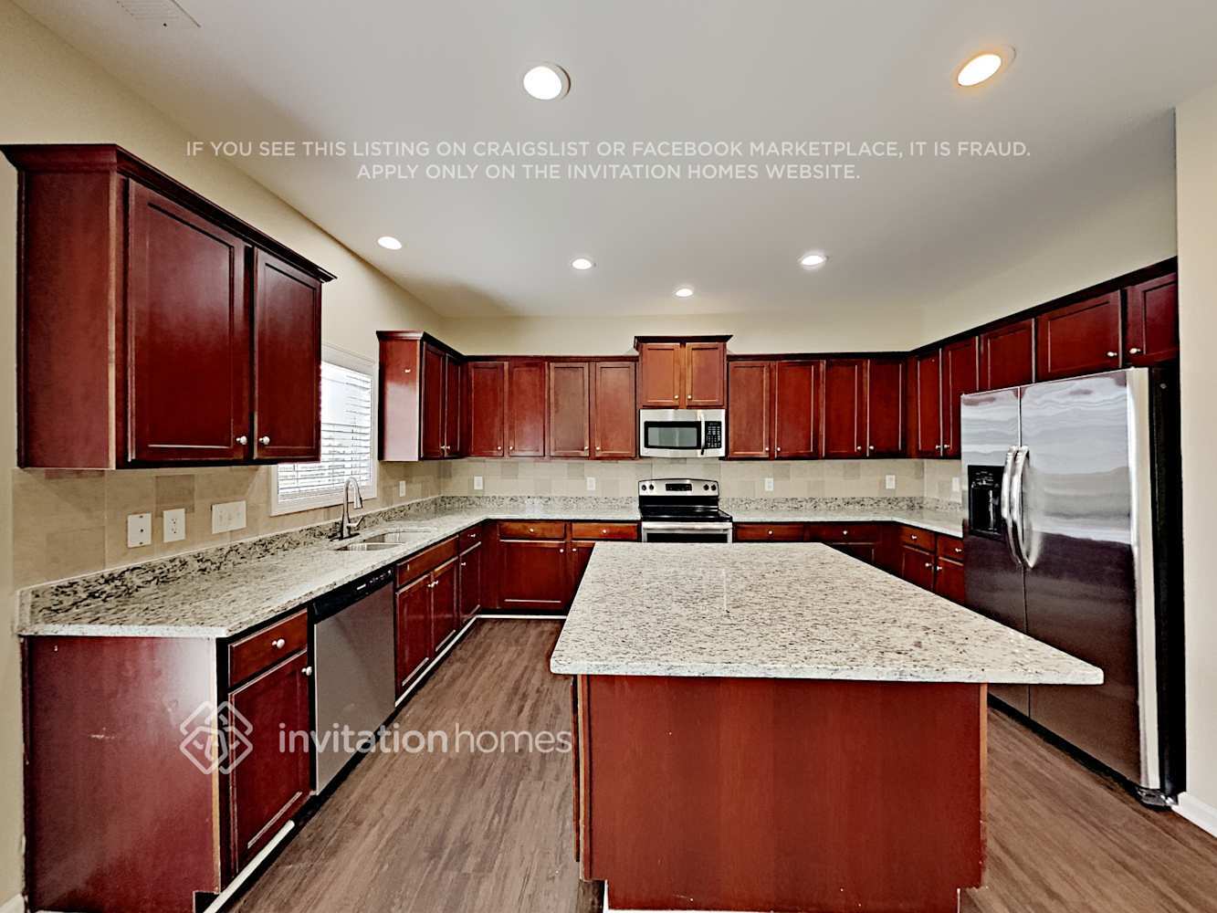 Building Photo - 3401 Paxton Ridge Dr