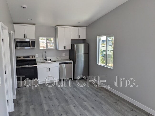Building Photo - 4343 Bancroft St
