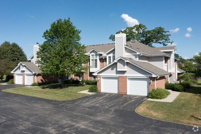 Building Photo - Overlook Lakes Apartments