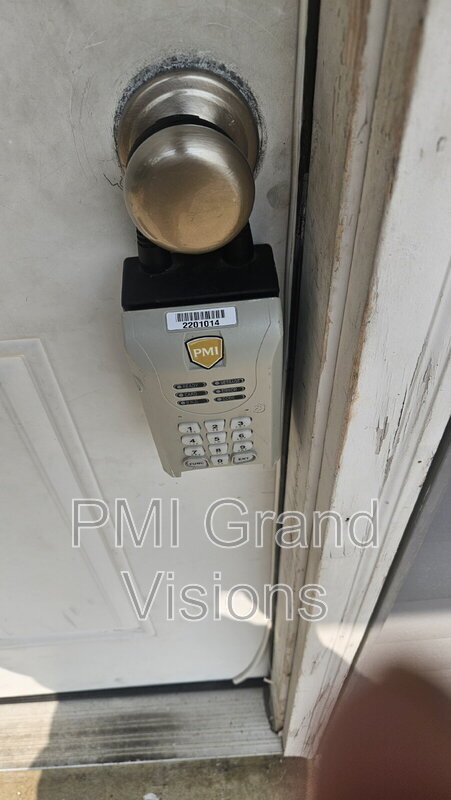 Building Photo - 1305 18th St