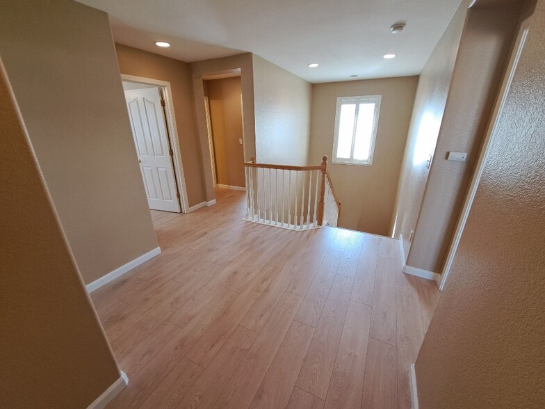 Building Photo - 4950 Trouville Ln