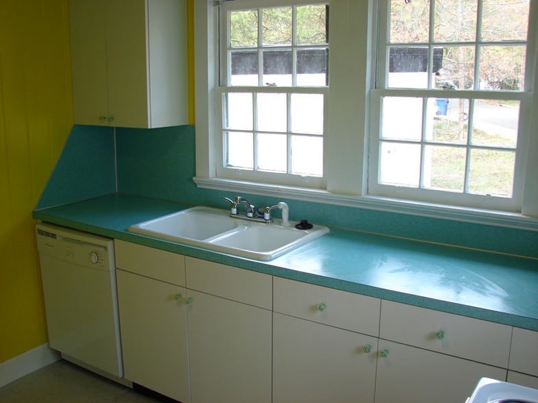 Building Photo - 709 Collins St