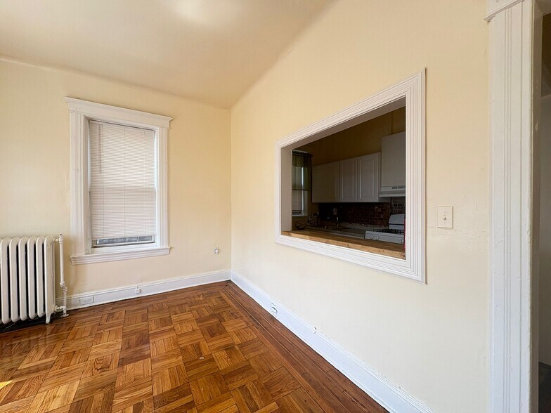90-96W 33rd St D6 - 91 W 33rd St