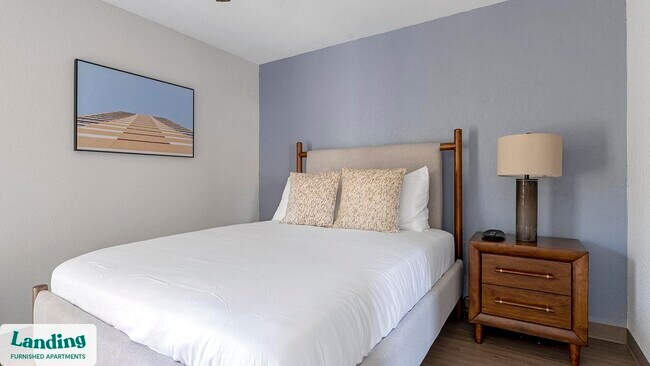 Building Photo - 2305 Aaron St