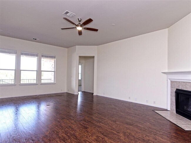 Building Photo - 133 Rain Lily Cir