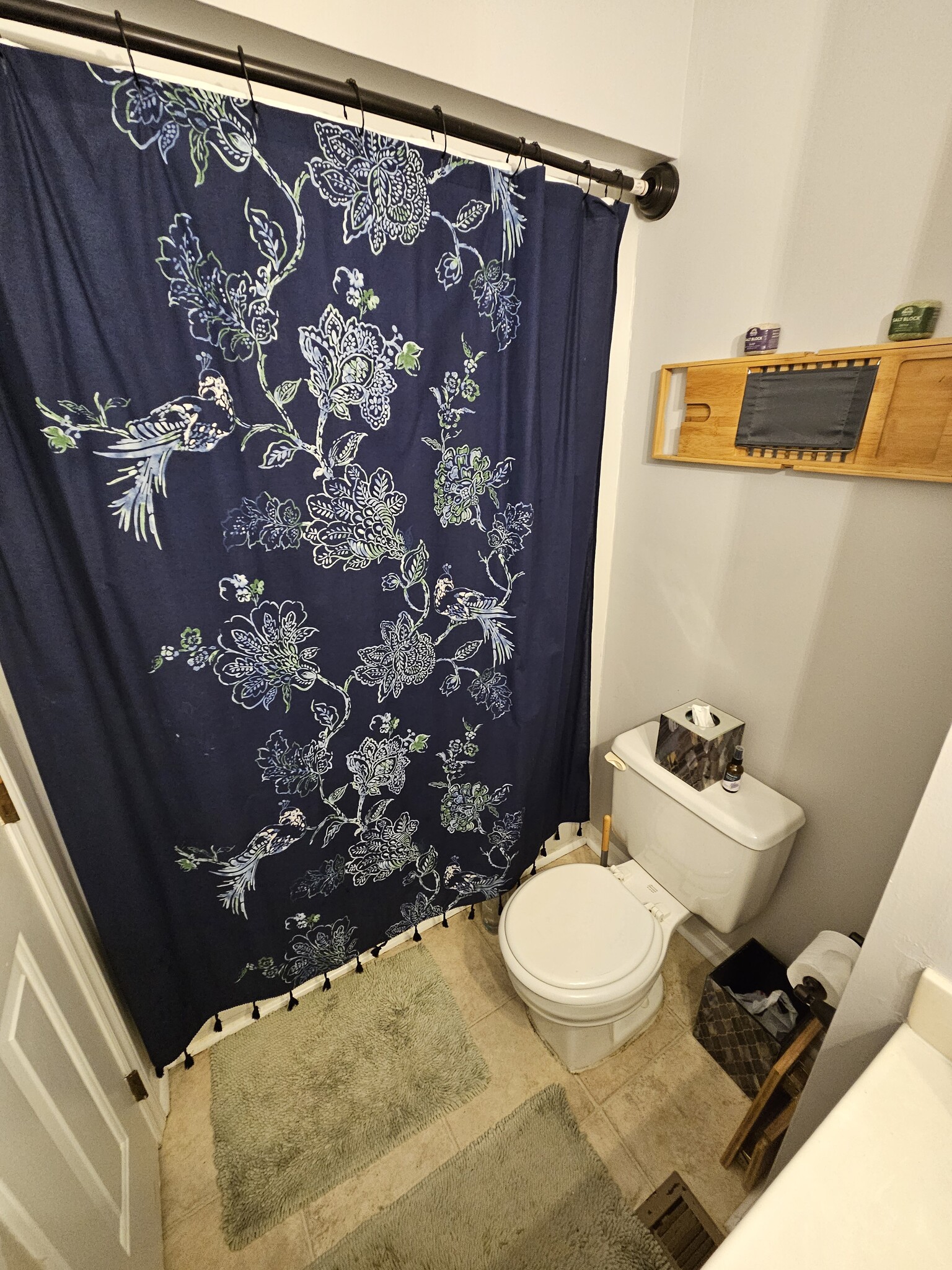 Building Photo - 117 Forest Oaks Dr