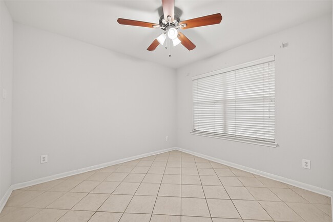 Building Photo - 8427 Brickhaven Ln