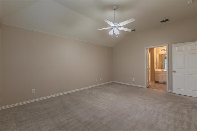 Building Photo - 7801 Quiet Waters Dr