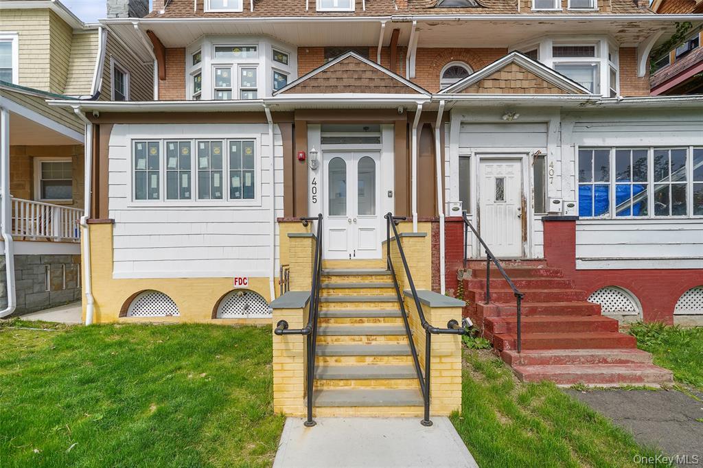 Building Photo - 405 Grand St