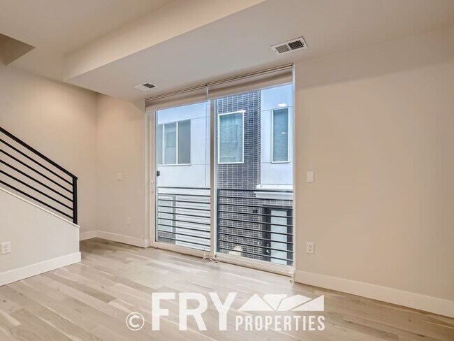Building Photo - New Condo in South Sloan's Lake