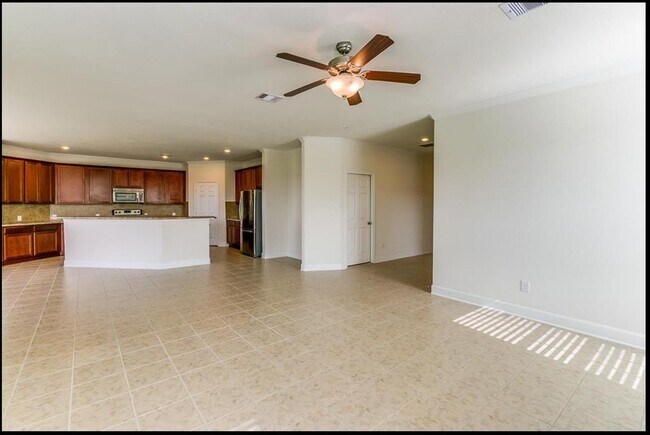 Building Photo - 16442 Williamstown Dr