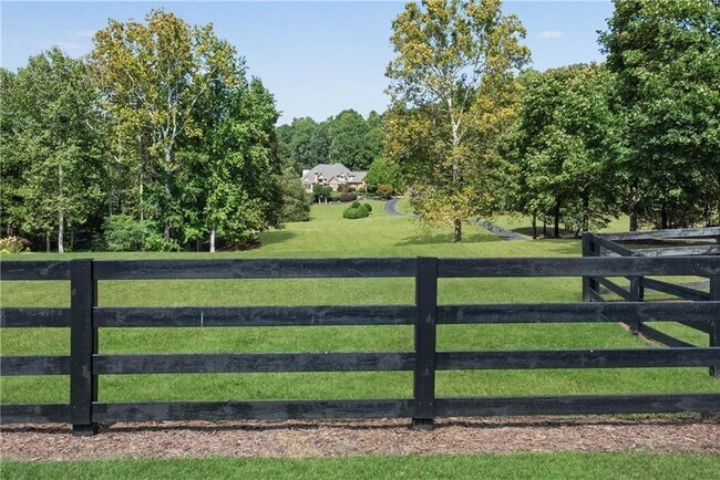 Building Photo - 8335 Hurakan Creek Crossing