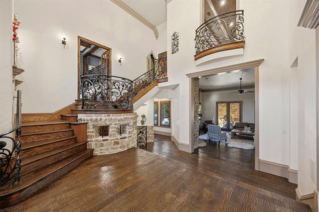 Building Photo - 1237 Wales Dr