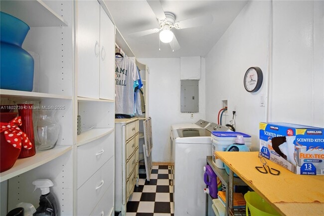 Building Photo - 1314 W 80th St