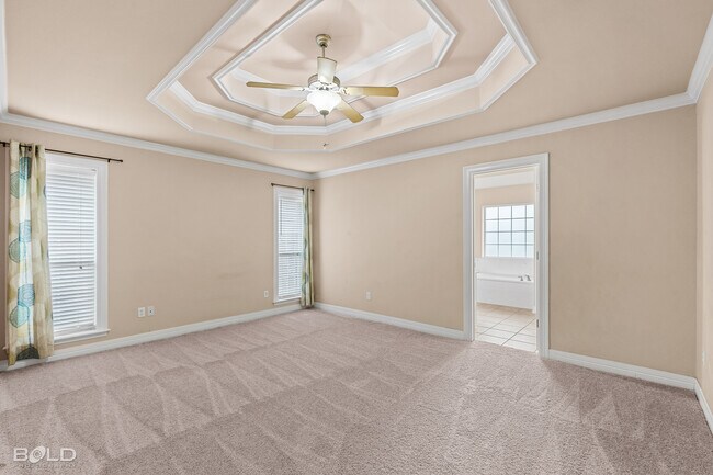 Building Photo - 6012 Whitney Dr