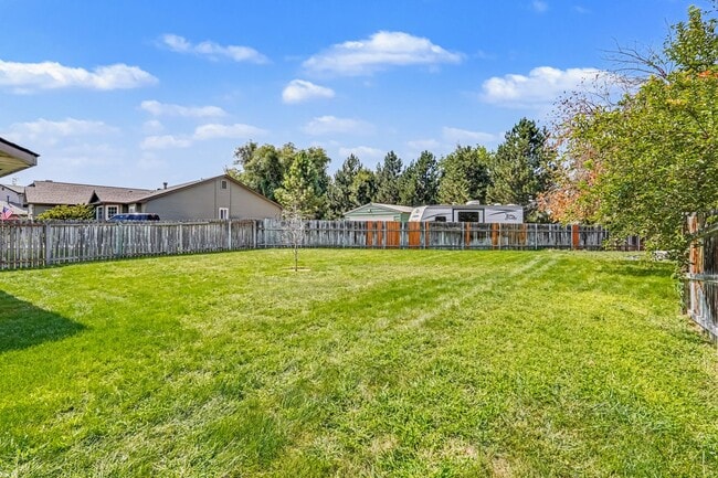 Building Photo - 2463 N Stone Pl