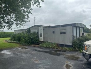 Building Photo - 760 Vances Mill Rd