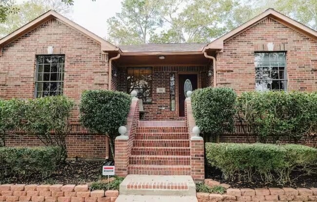 Building Photo - 506 Independence Dr