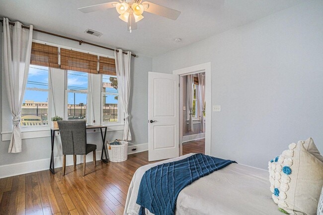 Building Photo - 292 Congress St