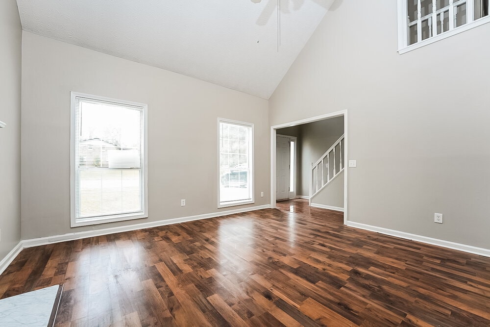 Building Photo - 915 Eagle Pointe Dr NW
