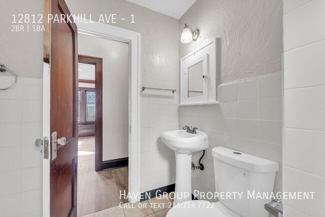 Building Photo - 12812 Parkhill Ave