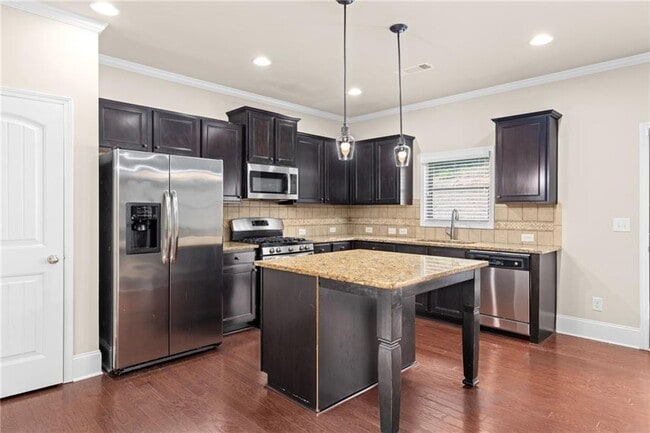 Building Photo - 2340 Cain Cir