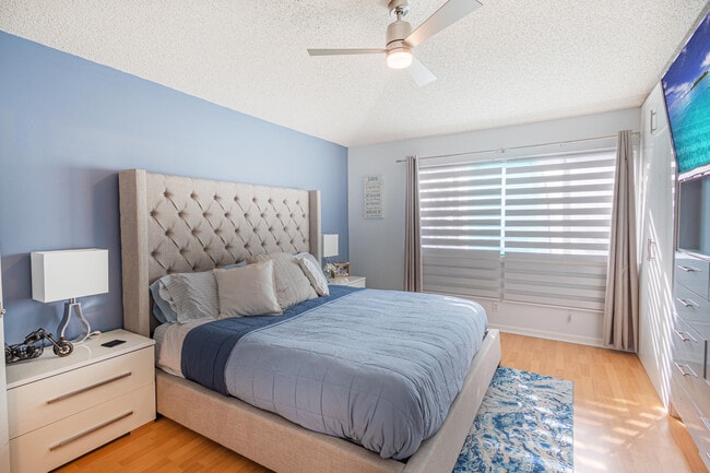 Building Photo - 3333 Cabaret Ln