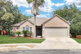 Building Photo - 5 Willow Heights Dr