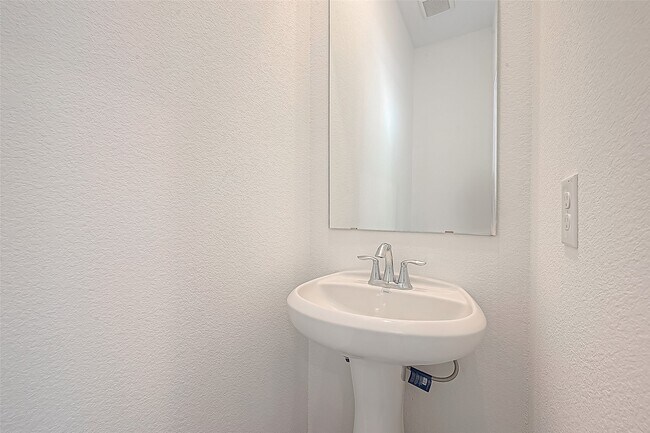 Building Photo - 5554 Amber Brook Ln