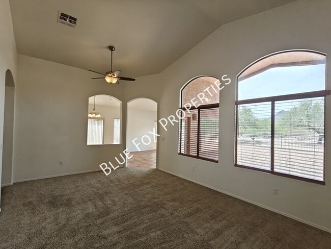 Building Photo - 5322 W Olivine Dr