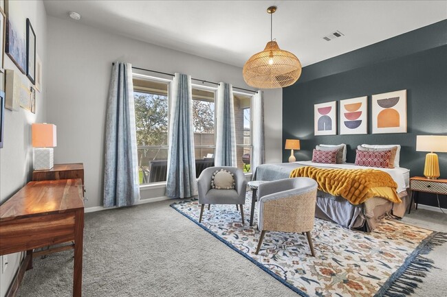 Building Photo - 4910 Morrison Dr