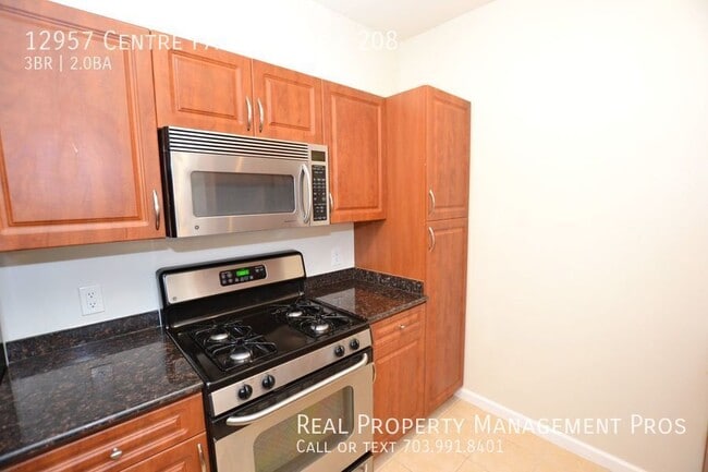 Building Photo - 12957 Centre Park Cir