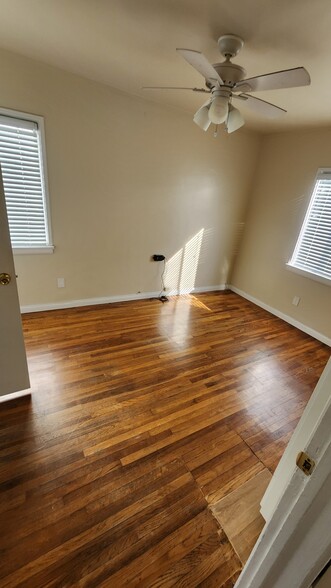 Building Photo - 625 Prospect Ave