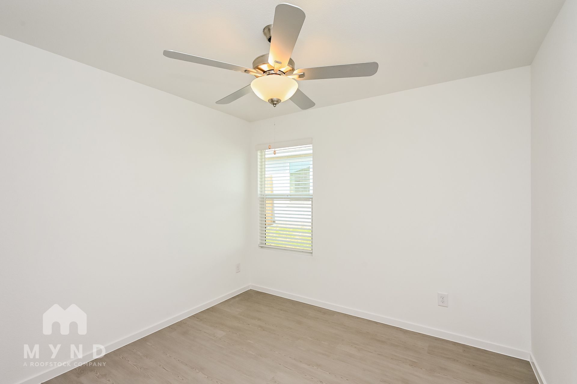 Building Photo - 2716 River Knl Ln