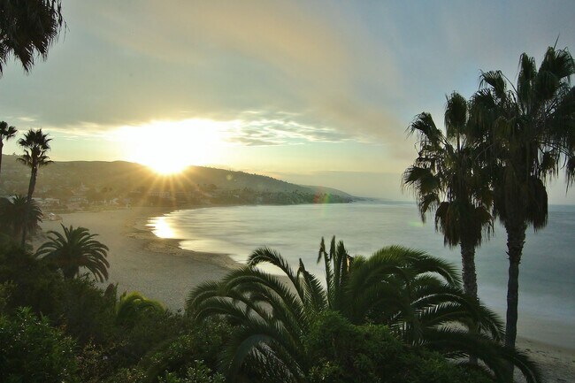 Building Photo - Virginia Way - Mohajer Unit A