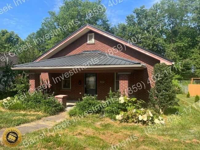 Primary Photo - 2-Bed 1-Bath House