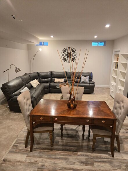 Building Photo - 10604 McCormick Farm Dr