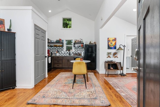 Building Photo - Home for Rent