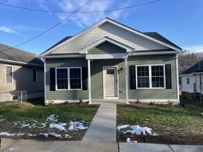 Building Photo - 1013 Ohio St