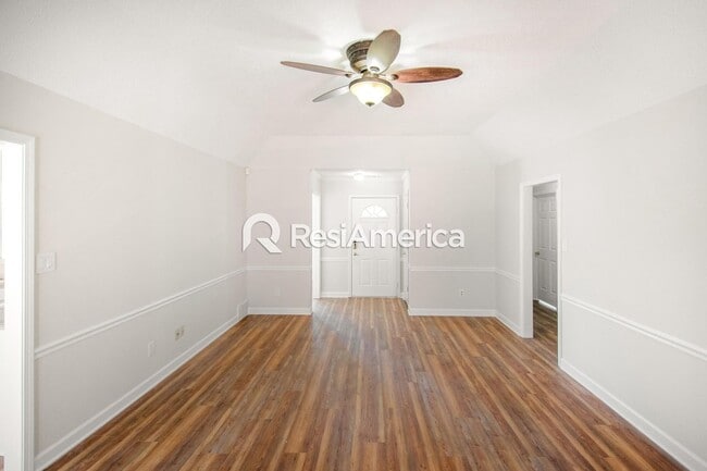 Building Photo - Newly Updated 4BR/2B home in Daybreak-Bart...