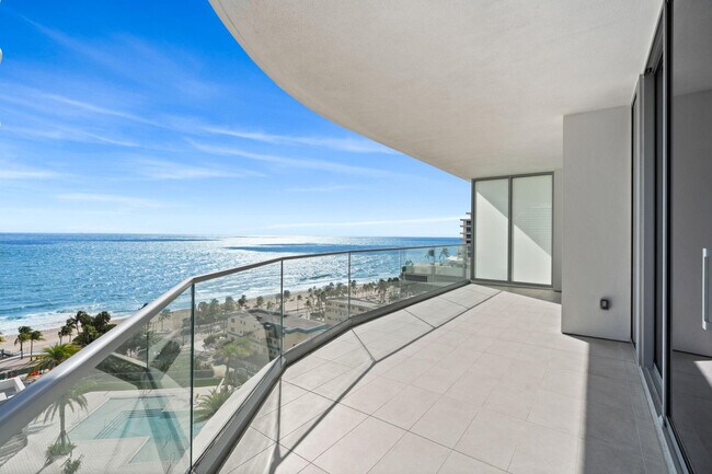 Building Photo - 153 N Seabreeze Blvd