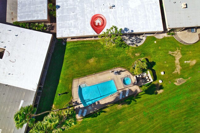 Building Photo - 42430 Adams St